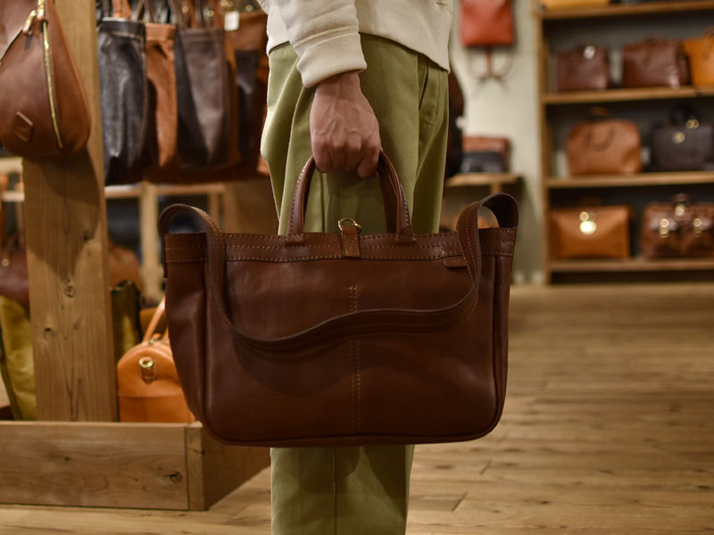 トートショルダー 手持ち