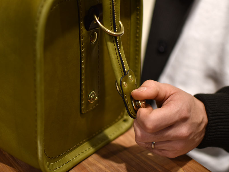 ガバナーボストン 側面ドイツホック