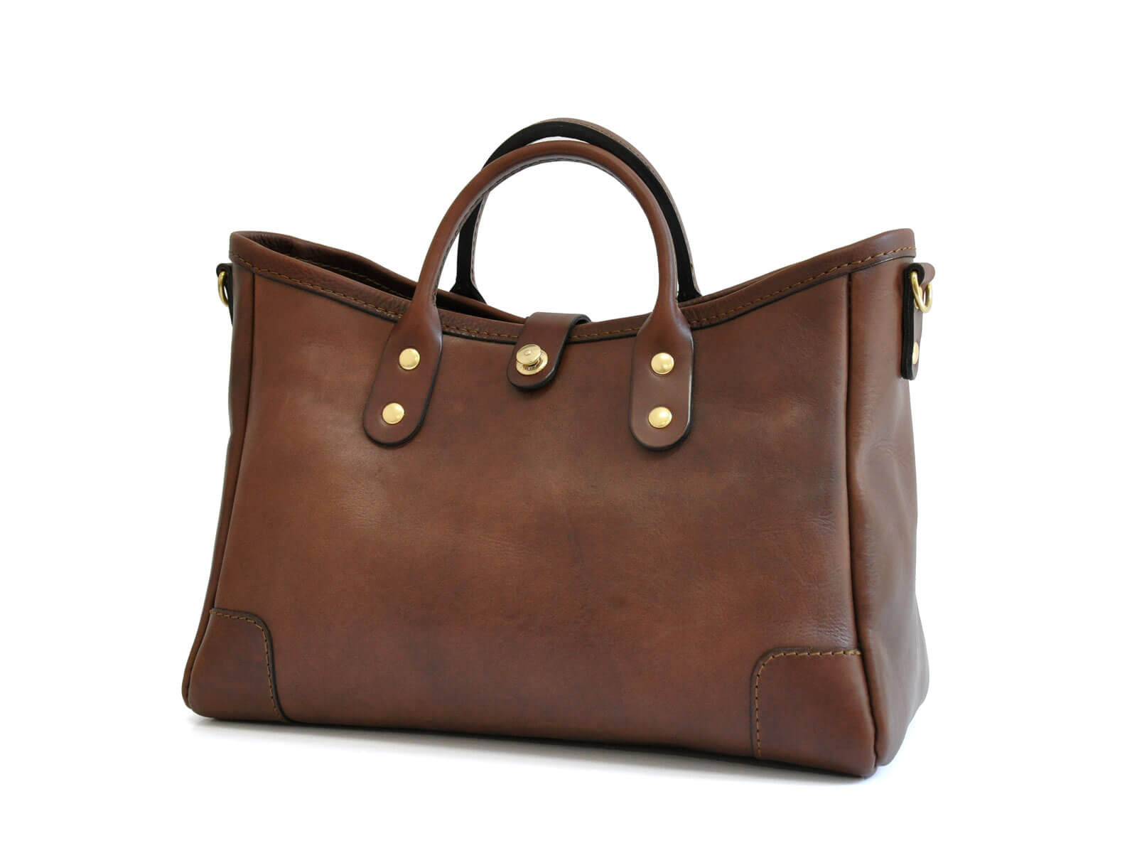 映画「去年の冬、きみと別れ」にHERZ製品が3点使用されています