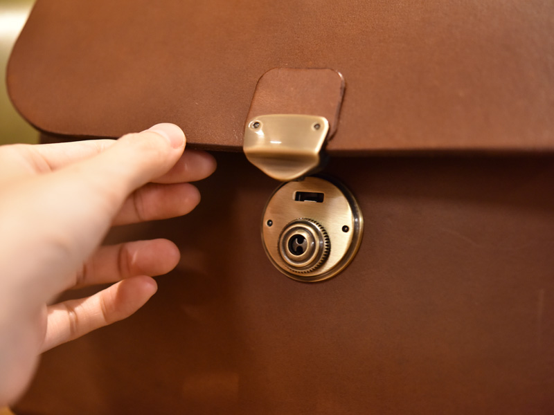 アオリノハンドバッグ(Q-9)その4