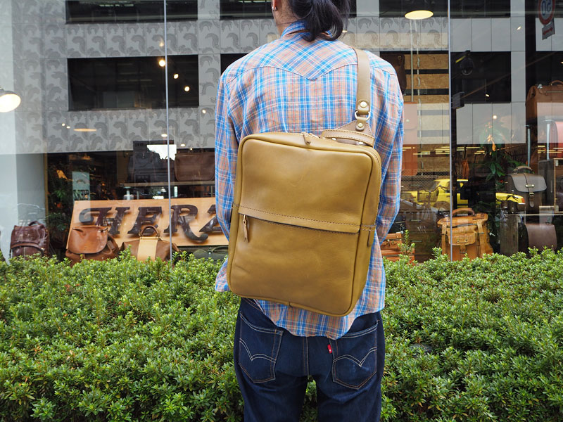 ベーシックワンショルダー　メンズ着用