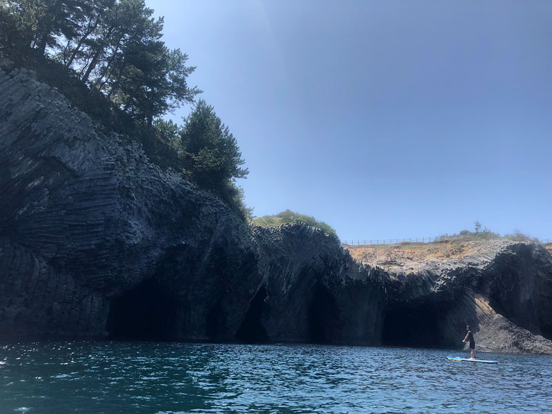 七ツ釜という洞窟