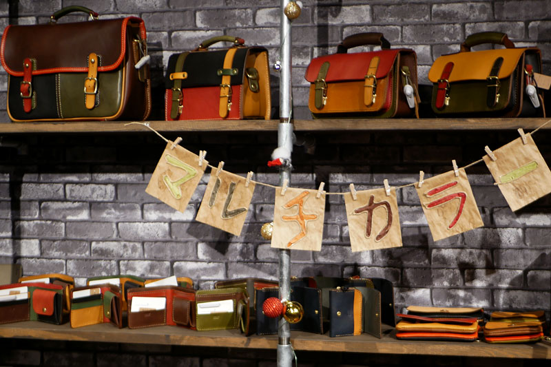 大阪店マルチカラーアイテム1