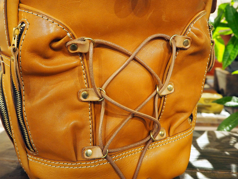 モストロリュック 仕様変更