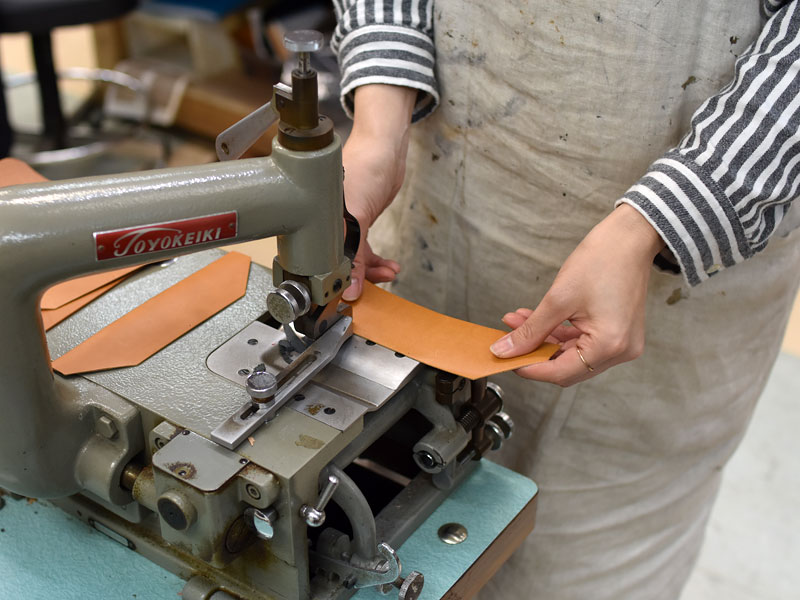 財布のメイキング1