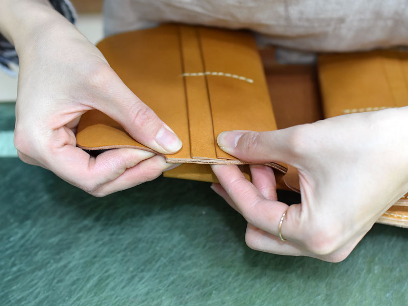 財布のメイキング15