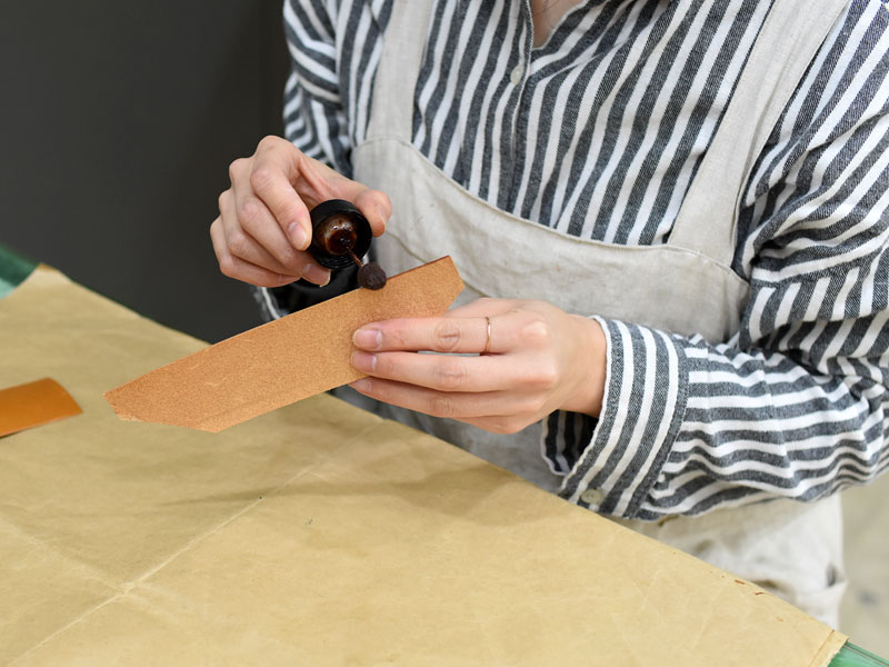 財布のメイキング2