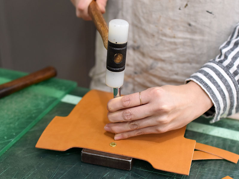 財布のメイキング4