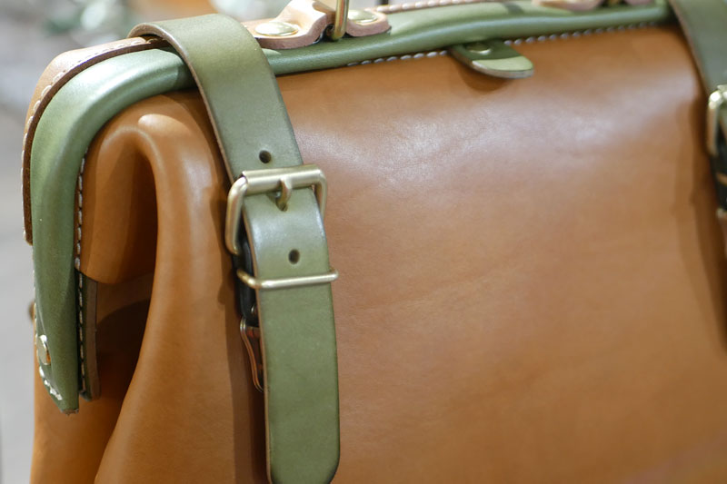 ミロで作ったラックスリュック キャメルアップ