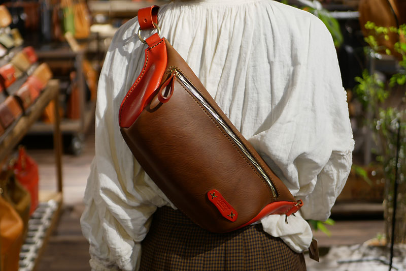 タンポナートで作ったボディバッグ チョコ