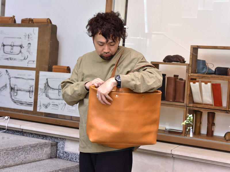 フツウトート(T-3)Mサイズ着用例その2