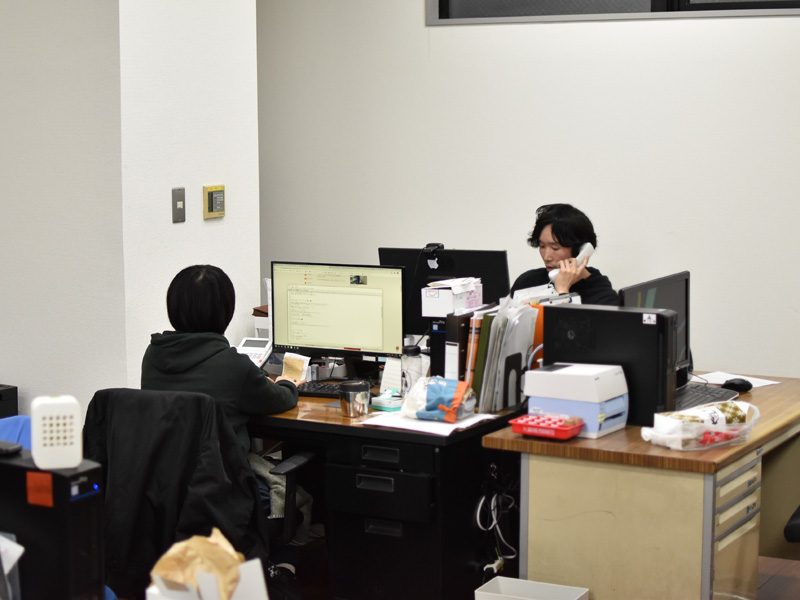 オンラインショップスタッフの様子2