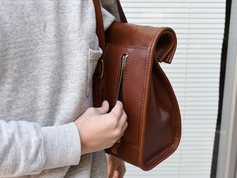 ロールトップトート(TB-1917) 後面ポケット