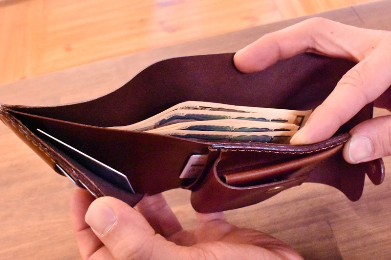 二つ折り財布・ギボシ留め(WS-57) お札入れ