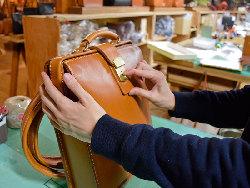 ダレスリュック(BJ-10) 錠前の開け方