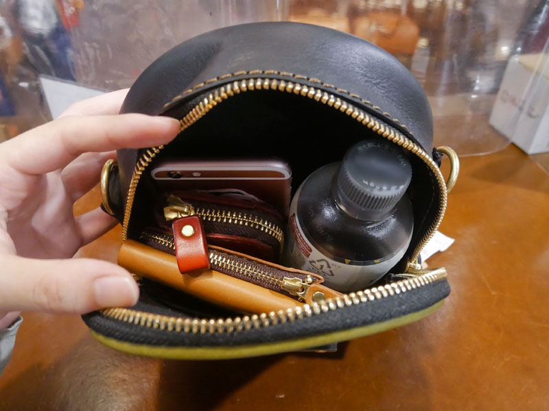 フェスショルダー 本体収納