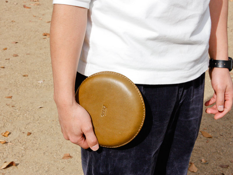 レザーフリスビー 手持ち