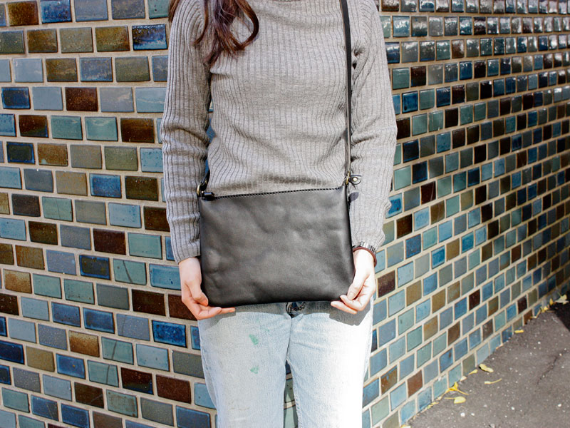 ミニチュイル レディース着用