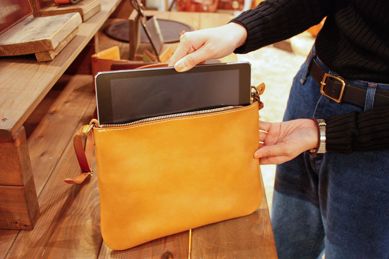 ミニチュイル タブレット収納例