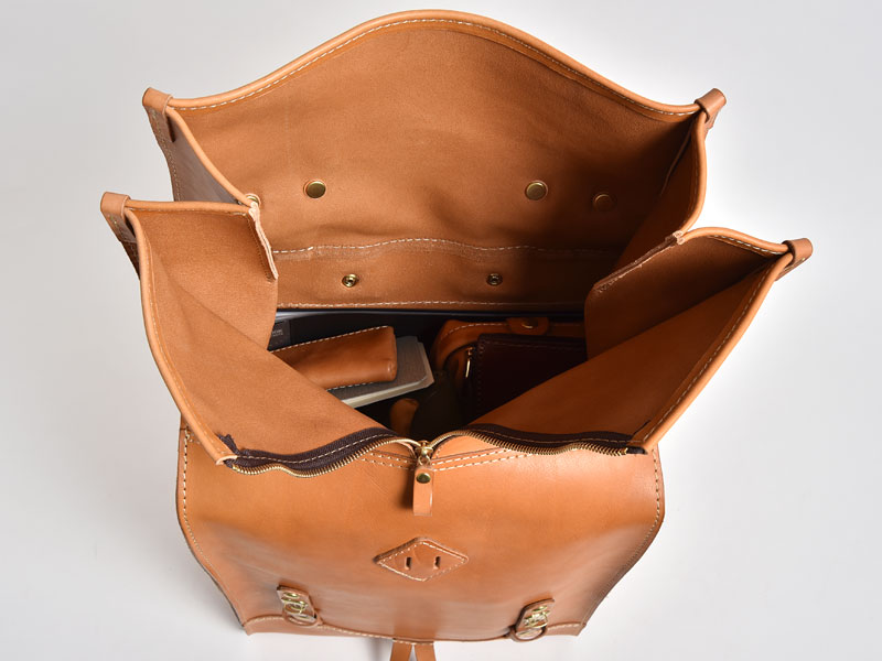 ロールトップバックパック(R-19) 本体オープン