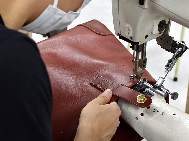 ボルドー特別仕様の商品制作風景6