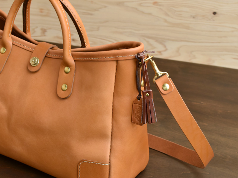 特製:タッセルキーホルダー革色チョコ