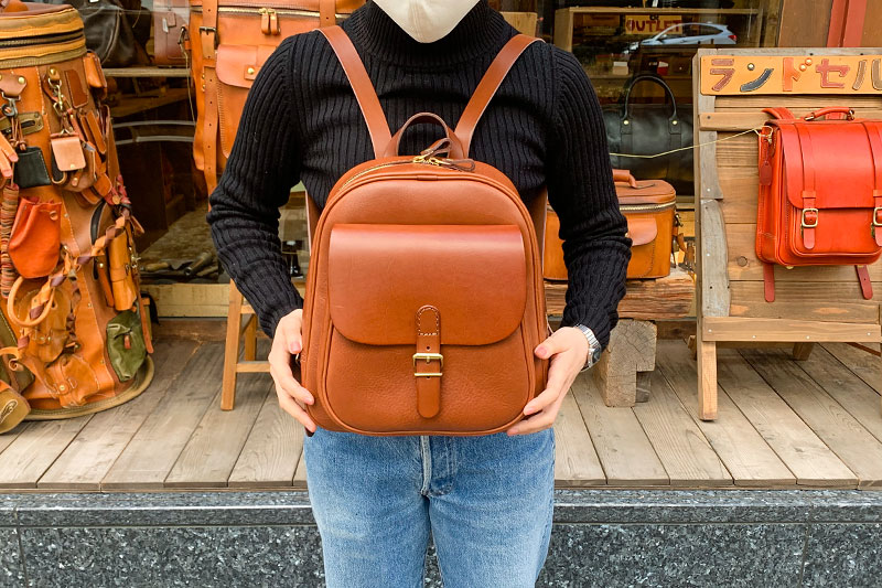 前ポケミニリュック(R-20) 容量のある前ポケット