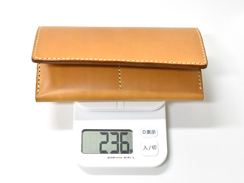 カード収納に強い長財布(WL-56)革色キャメルの重さ