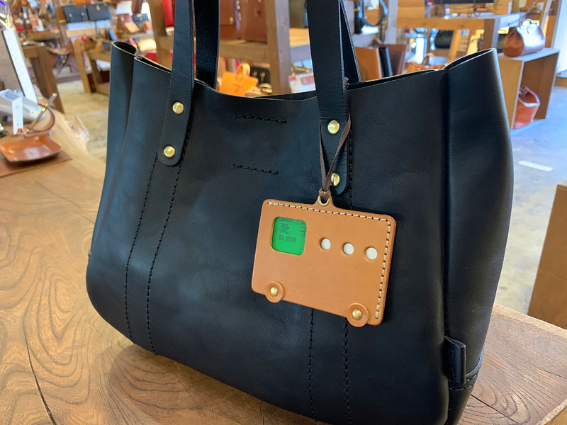 パスモケース(KC-103) カバン装着例