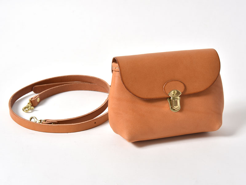 ポンポネポシェット(MB-2101) ストラップ脱着