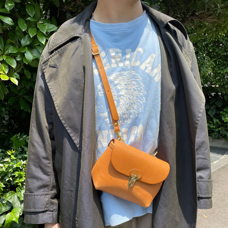 ポンポネポシェット(MB-2101) メンズコート着用