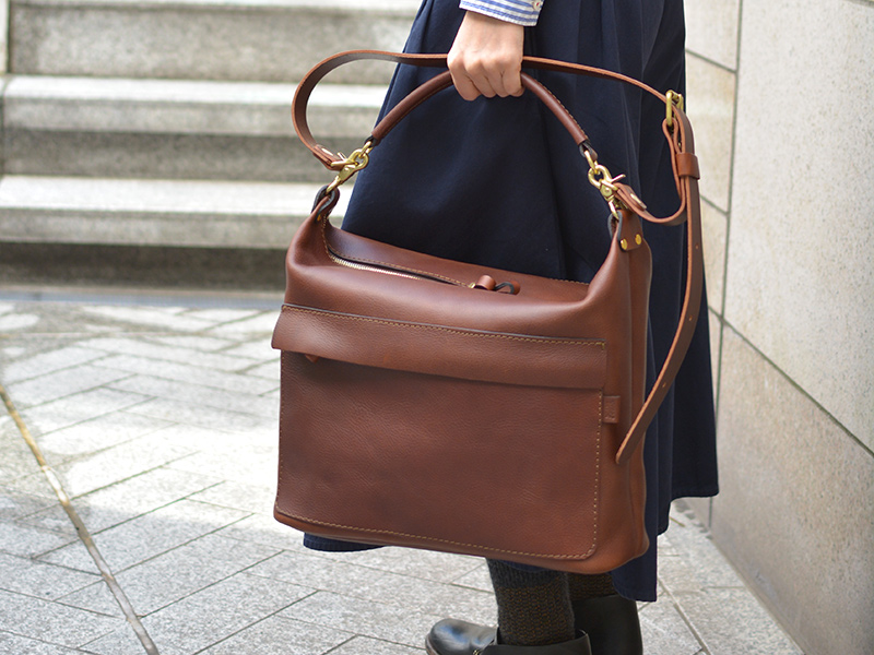 ショルダーボストン(CW-142)革色チョコ