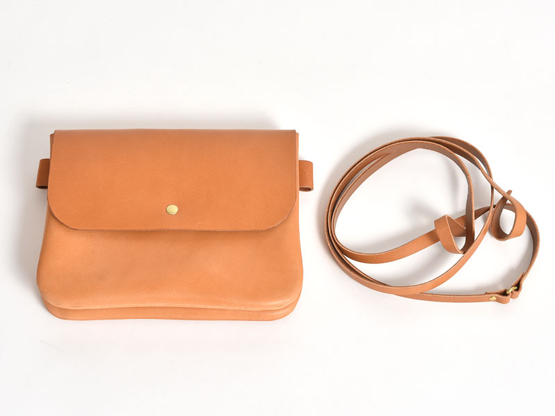 2部屋サコッシュ(CP-9) ストラップ脱着