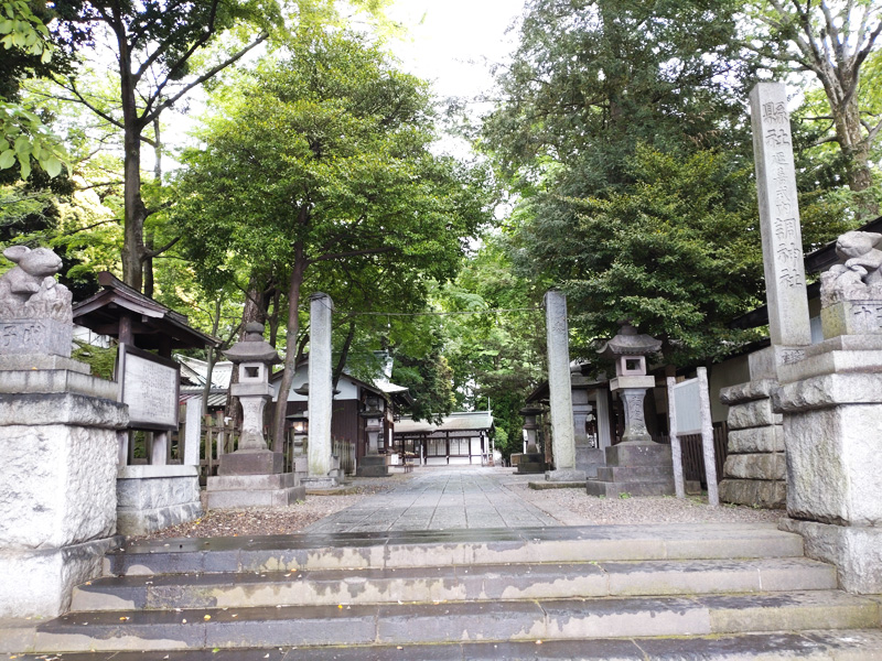 狛うさぎのいる神社