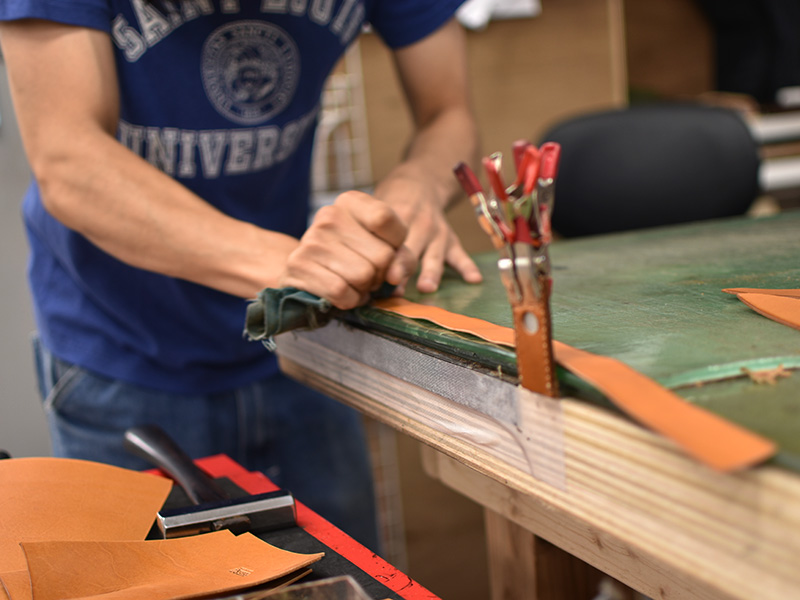 アーチハンドバッグ(Q-16)のヘリ巻きのパーツ