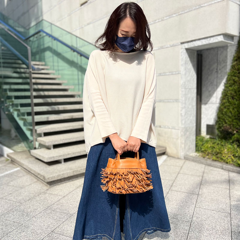 フリンジトート 本店スタッフ藤村着用2