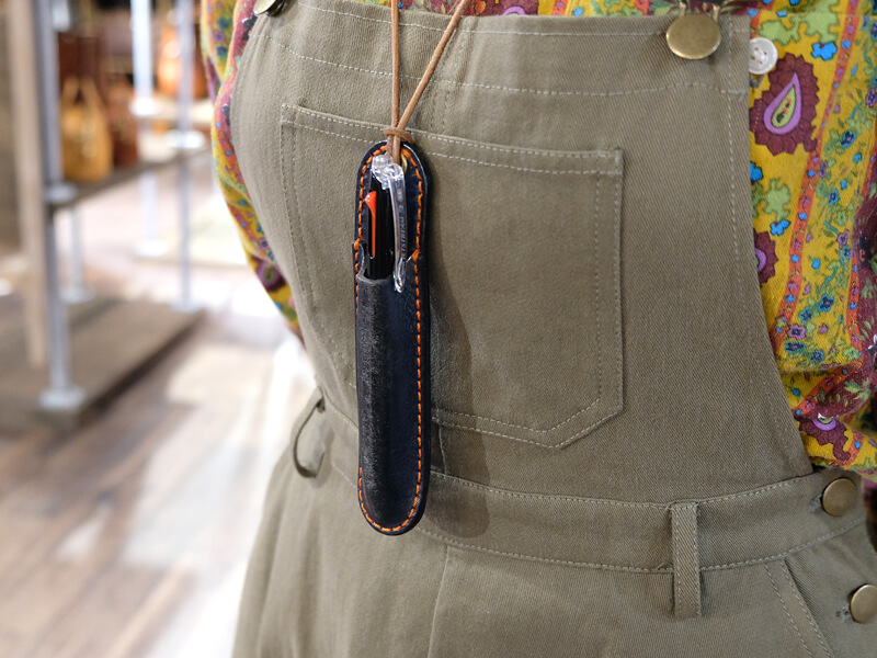 1本差しペンホルダー(KP-3) 大阪着用1