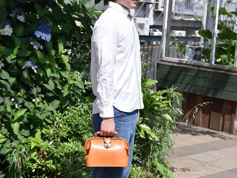 ミニドクターバッグ(CW-106) 手持ち(男性)