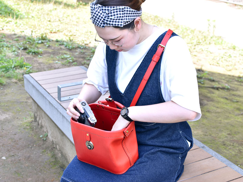 ミニドクターバッグ(CW-106) 膝上2