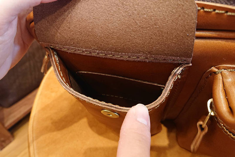 多機能2wayショルダー(AI-2319)　縦ポケット補強