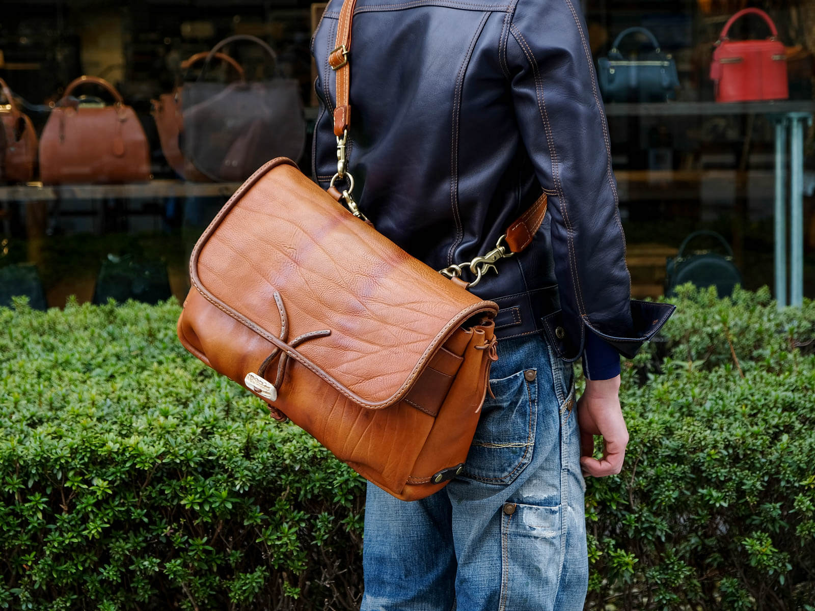 大阪店作り手：桑坂愛用「メッセンジャーバッグ(W-3)」