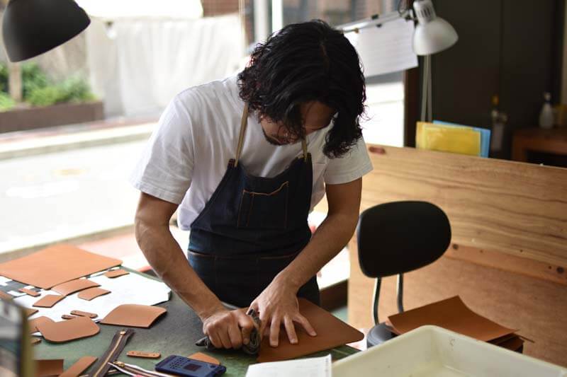 博多の制作風景_小崎2