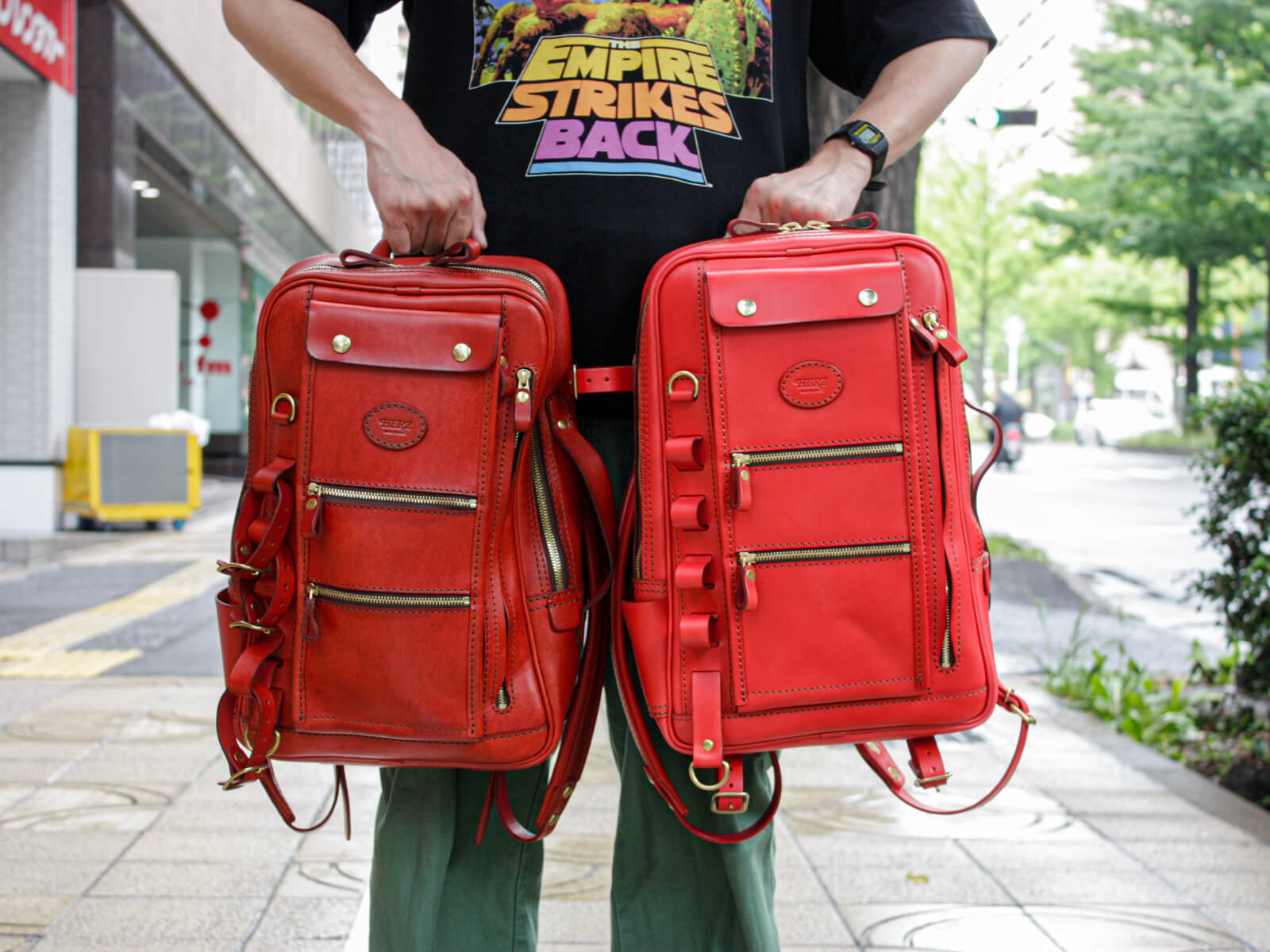 2wayスクエアリュック(R-66)の赤いエイジング