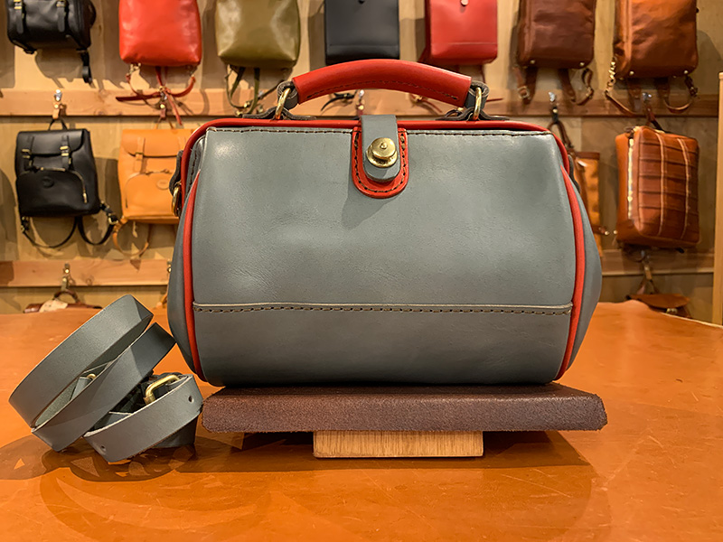 雫マチ口枠ショルダー(CW-12) アイビーグレイ