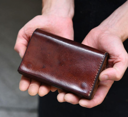 本店作り手:篠崎愛用「マチ付き二つ折り財布(GS-16)」