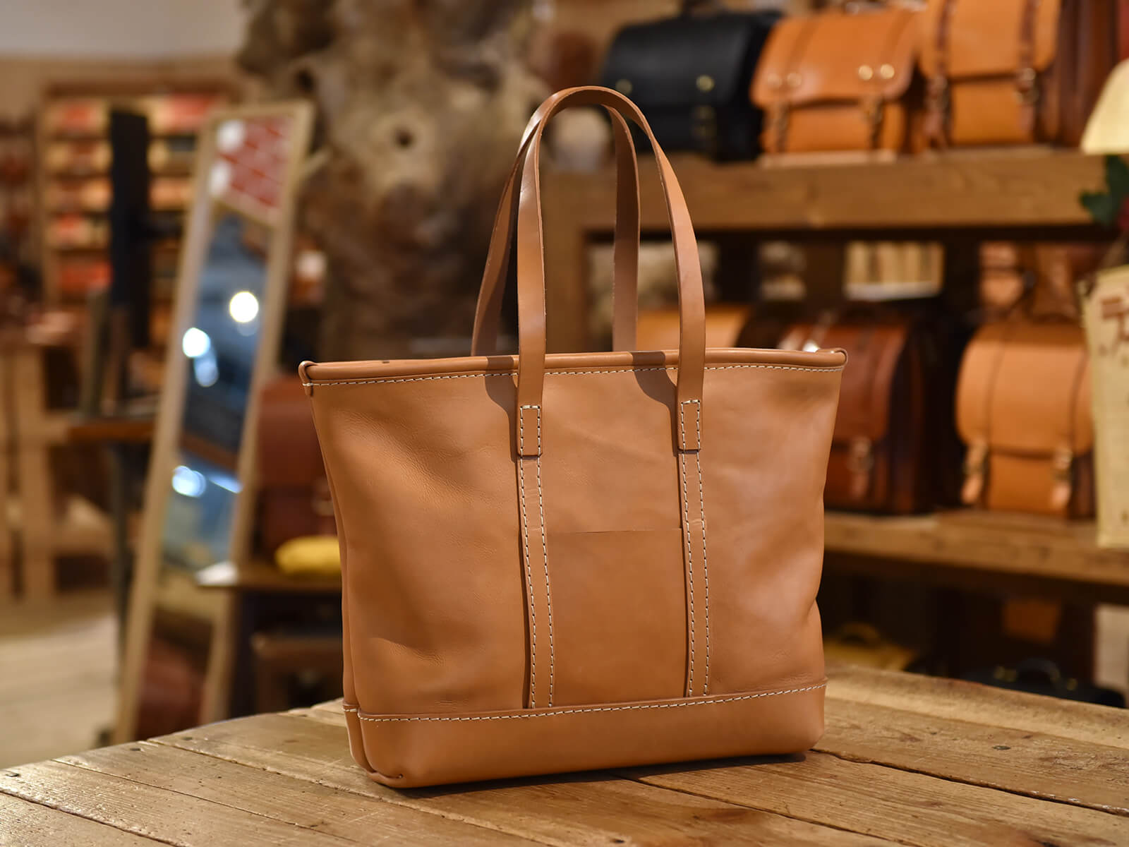 「サ道 off-road」にヘルツのバッグが使用されています