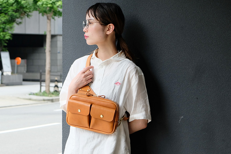 チェストバッグ(F-10)　レディース着用