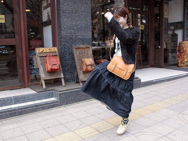 ホリデーウォーカー(BE-2541)　スキップ