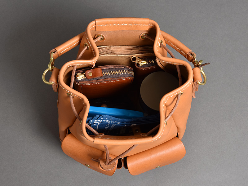 まんぷくショルダー(SND12-05)　本体収納