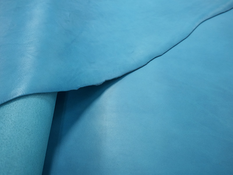 セルリアンブルー